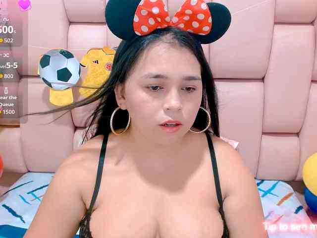 naylahot18 webcam