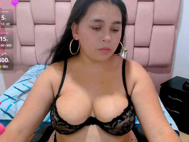 naylahot18 webcam