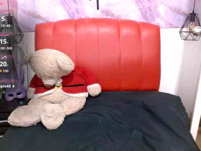 naylahot18 webcam