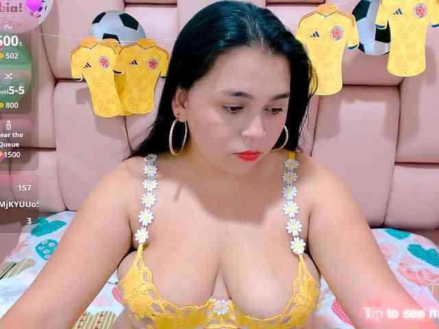 naylahot18 webcam
