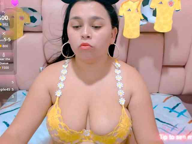 naylahot18 webcam