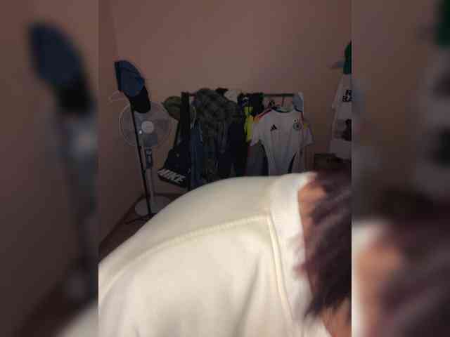 bast_and_buckz webcam