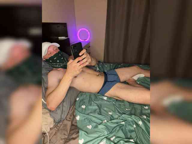 bast_and_buckz webcam