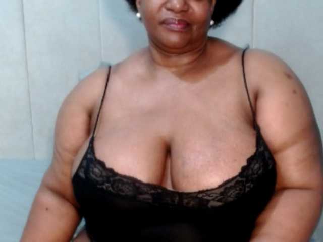 Splendidtalitha live cam on BongaCams