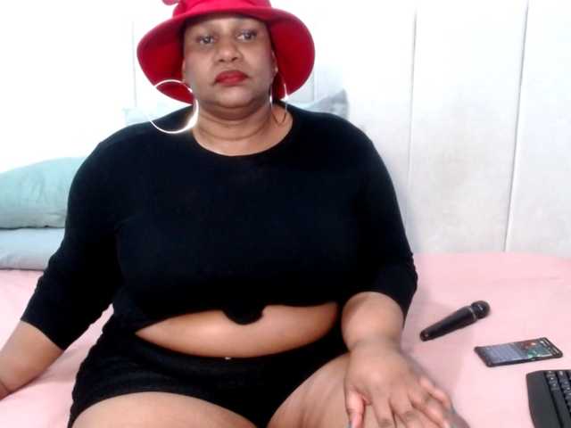 Splendidtalitha live cam on BongaCams