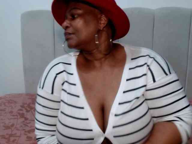 Splendidtalitha webcam