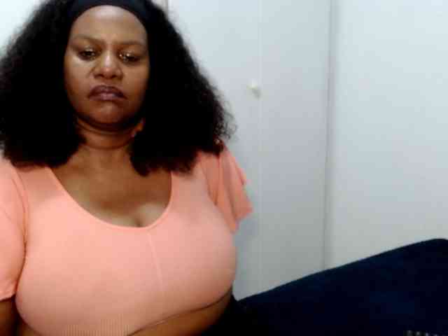 Splendidtalitha Live Webcam on BongaCams