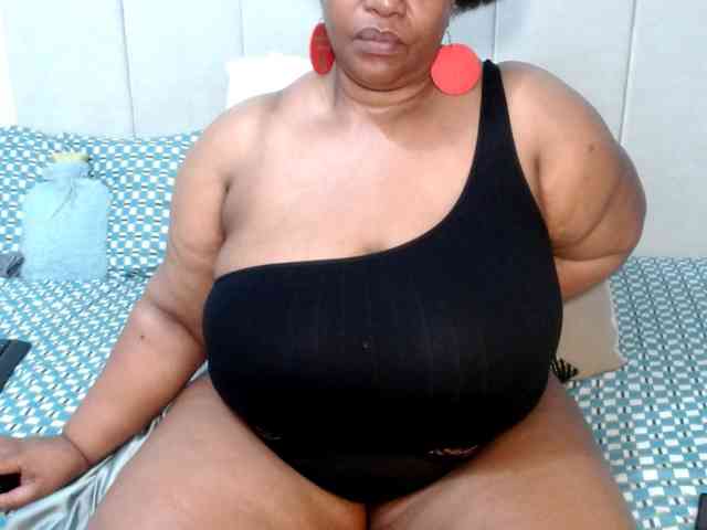 Splendidtalitha Live Webcam on BongaCams