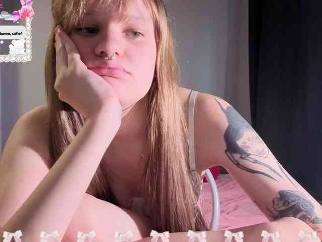 ElieizaXo webcam