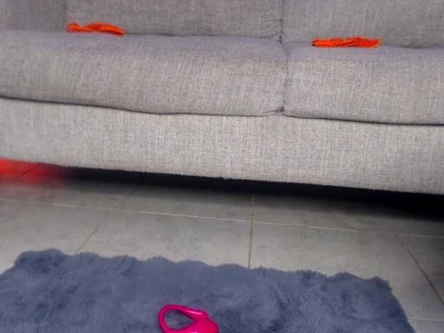 Cherrysheril live cam on BongaCams