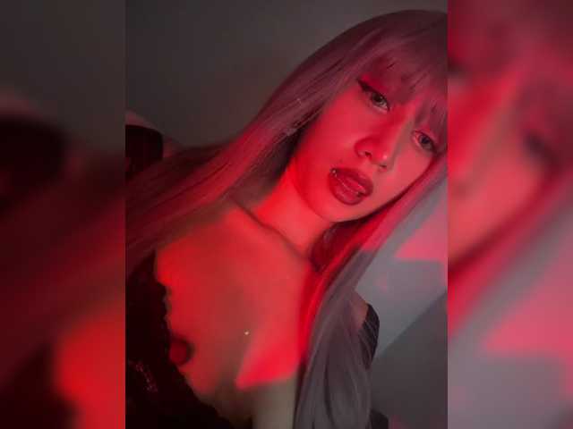 MysteryBelle live cam on BongaCams