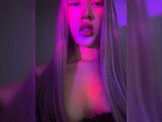 MysteryBelle live cam on BongaCams