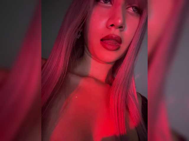 MysteryBelle live cam on BongaCams