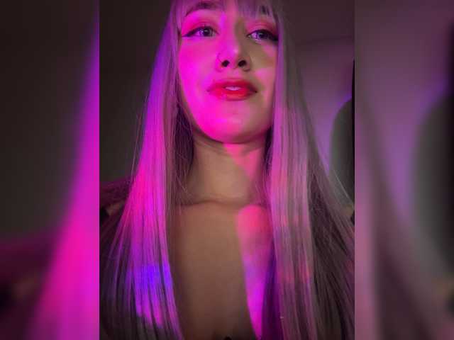 MysteryBelle live cam on BongaCams