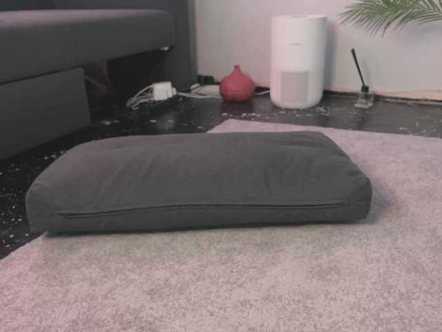 BlackValeri's BongaCams show and profile