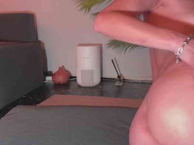 BlackValeri webcam