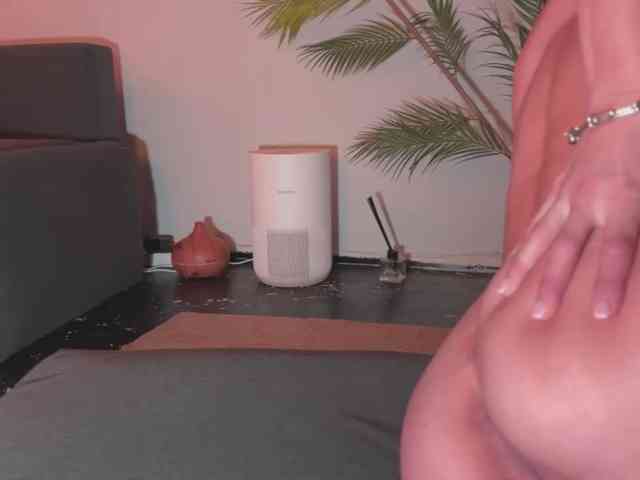 BlackValeri webcam