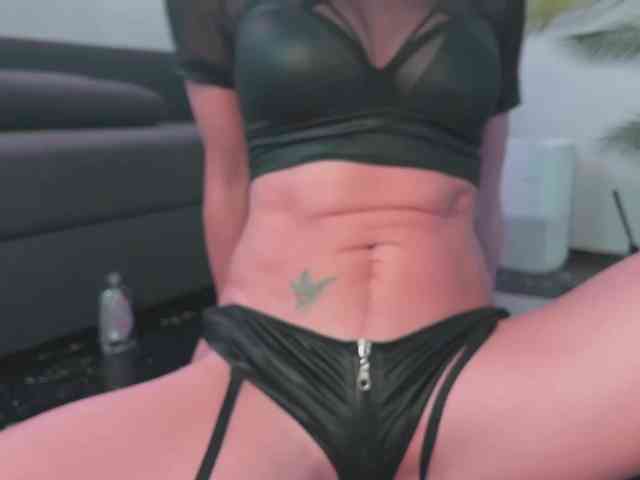 BlackValeri webcam