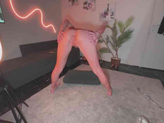 BlackValeri webcam