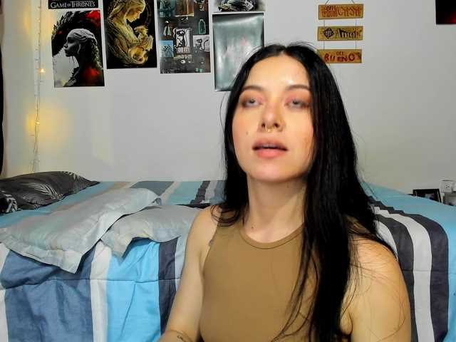 ethan-chloee's BongaCams show and profile