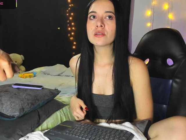 ethan-chloee online