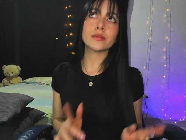 ethan-chloee live cam on BongaCams