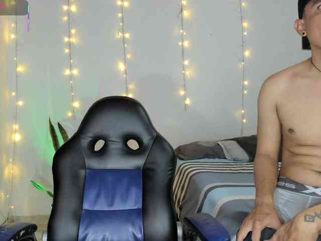ethan-chloee webcam