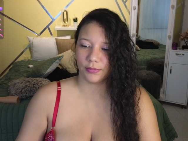 janapop, live now on BongaCams