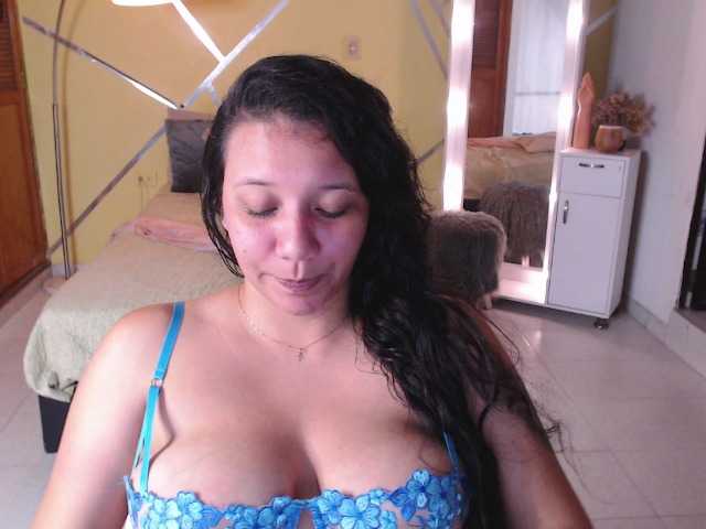 janapop's BongaCams show and profile