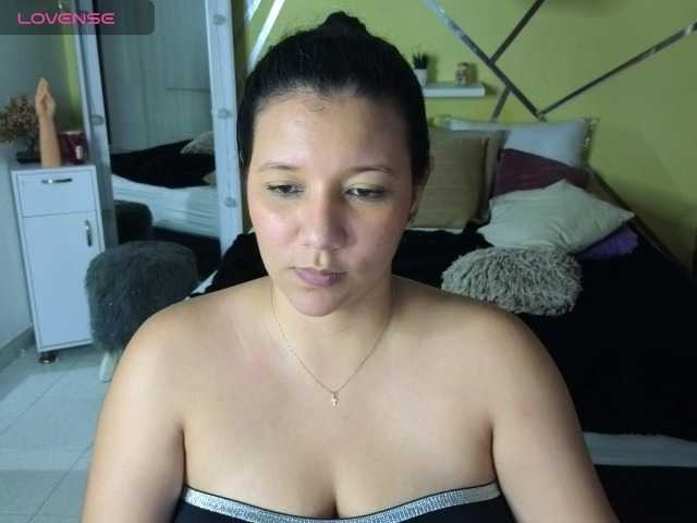 janapop live cam on BongaCams