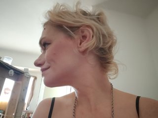 evittaellite1- Porn Show