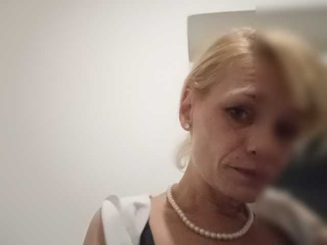 evittaellite1- live cam on BongaCams