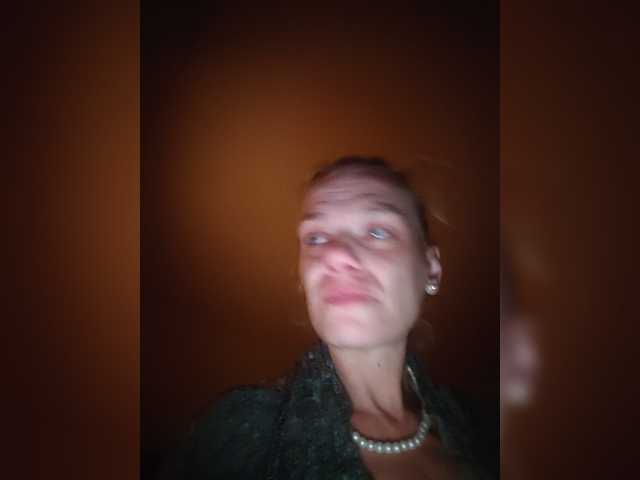 evittaellite1-, live now on BongaCams