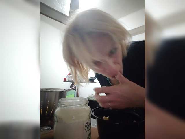 evittaellite1- live cam on BongaCams