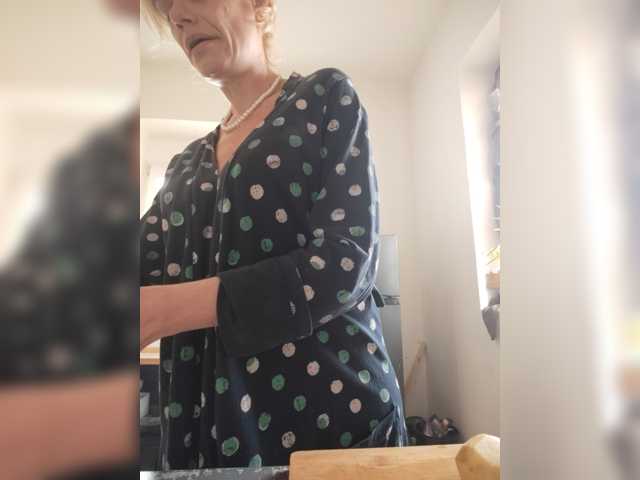 evittaellite1- live cam on BongaCams