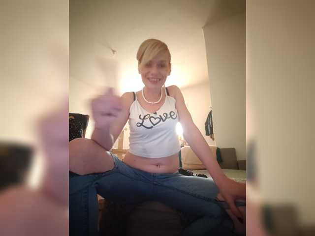 evittaellite1-, en vivo ahora en BongaCams