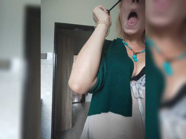 evittaellite1- live cam on BongaCams