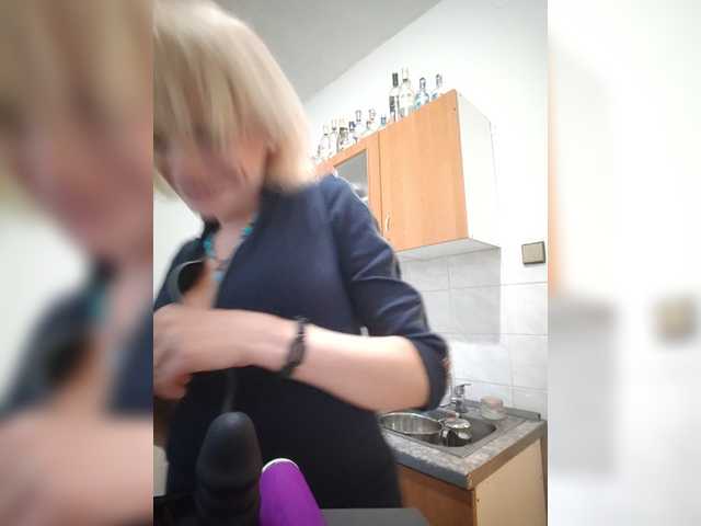 evittaellite1- cam belle