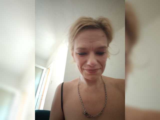 evittaellite1- live cam on BongaCams