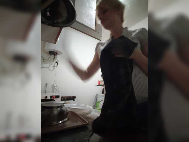 evittaellite1- live webcam show
