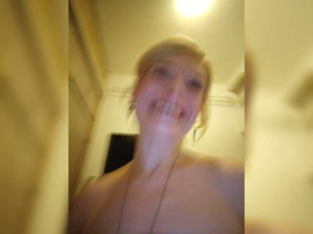 evittaellite1- live cam on BongaCams