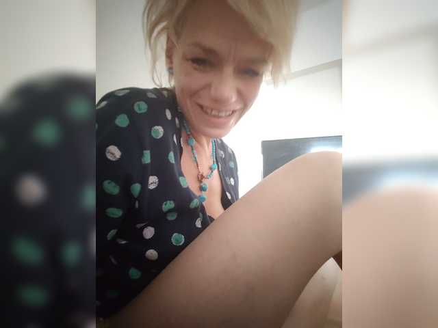evittaellite1- live webcam show