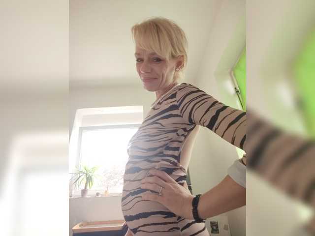 evittaellite1- live webcam show