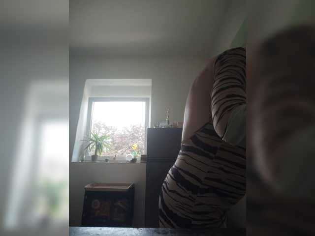 evittaellite1- live webcam show