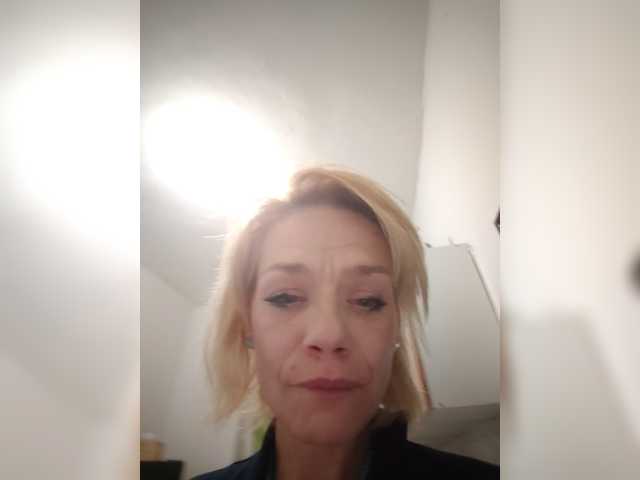 evittaellite1- live cam on BongaCams