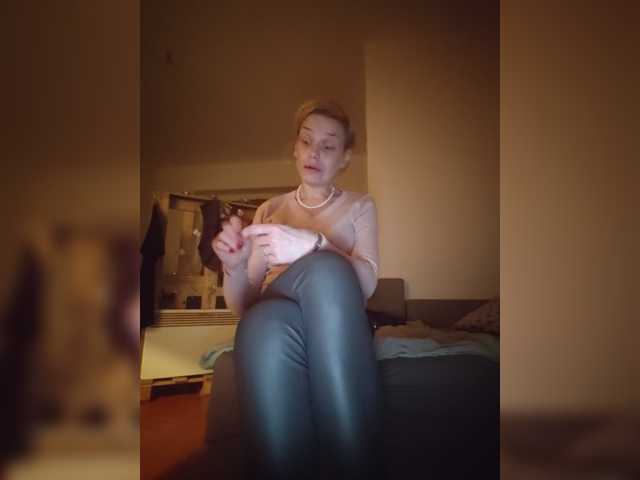 evittaellite1- live cam on BongaCams