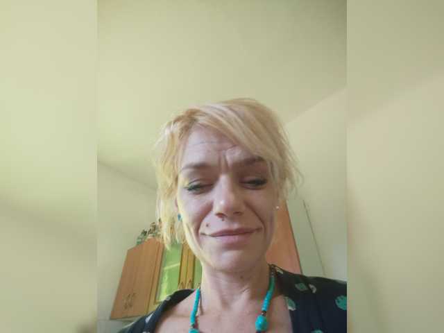 evittaellite1- live webcam show