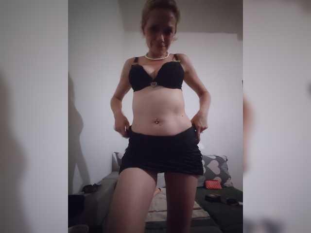evittaellite1- live cam on BongaCams