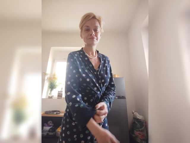 evittaellite1- live cam on BongaCams