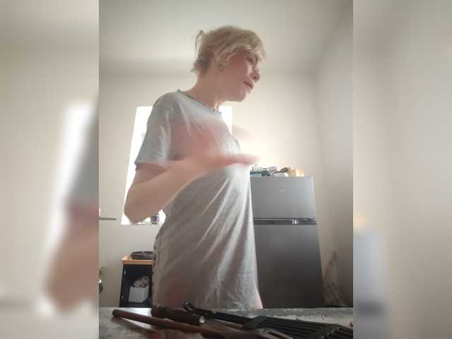 evittaellite1- live cam on BongaCams